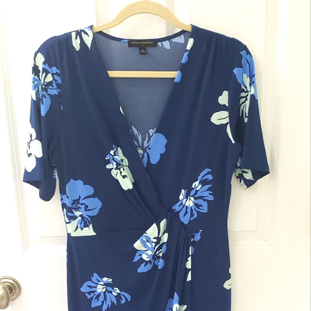 Banana Republic faux wrap dress M